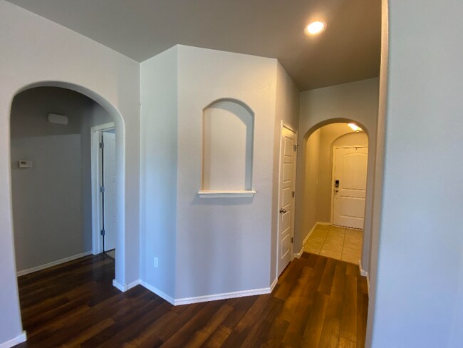Building Photo - 8849 E 160th St S