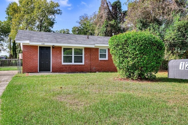 Building Photo - 128 E Hall St