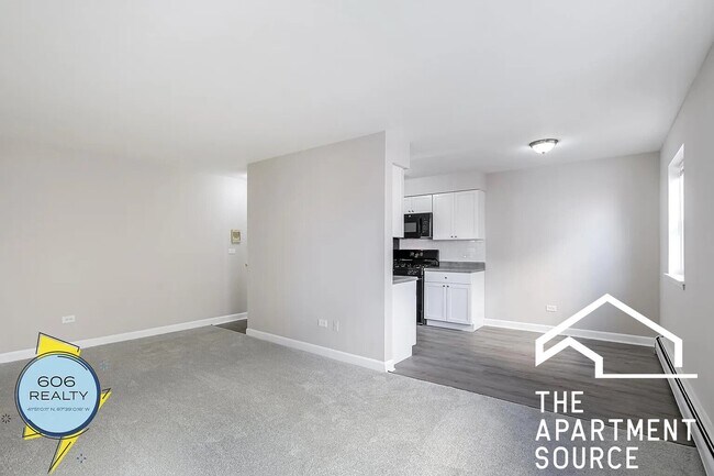 Building Photo - 3001 N Thatcher Ave