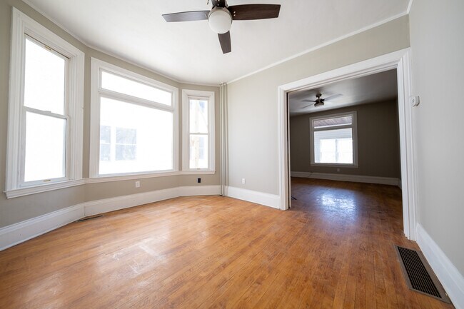 Foto del edificio - 1611 Carroll Ave