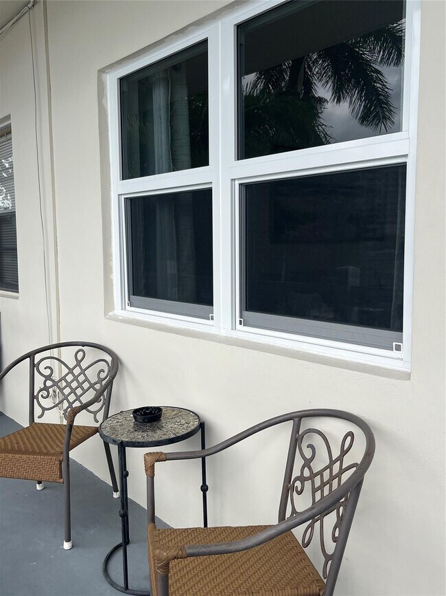 Foto del edificio - 2100 Diana Dr