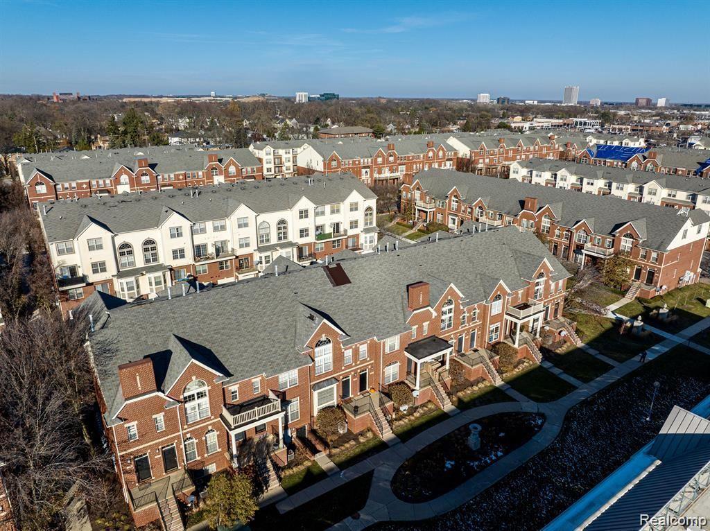 Foto principal - 3289 Newbury Pl