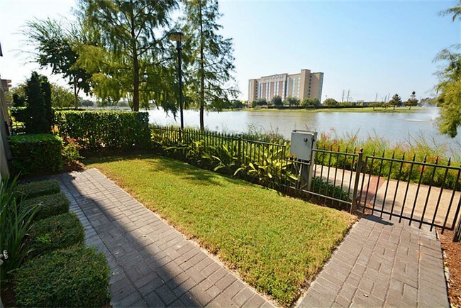 Foto del edificio - 1456 Lake Pointe Pkwy