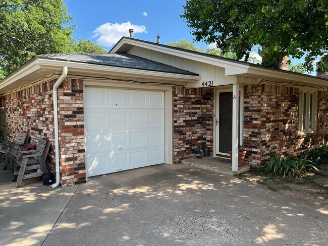 Building Photo - 4421 75th Dr