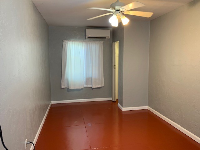 Building Photo - 510 E 4th St