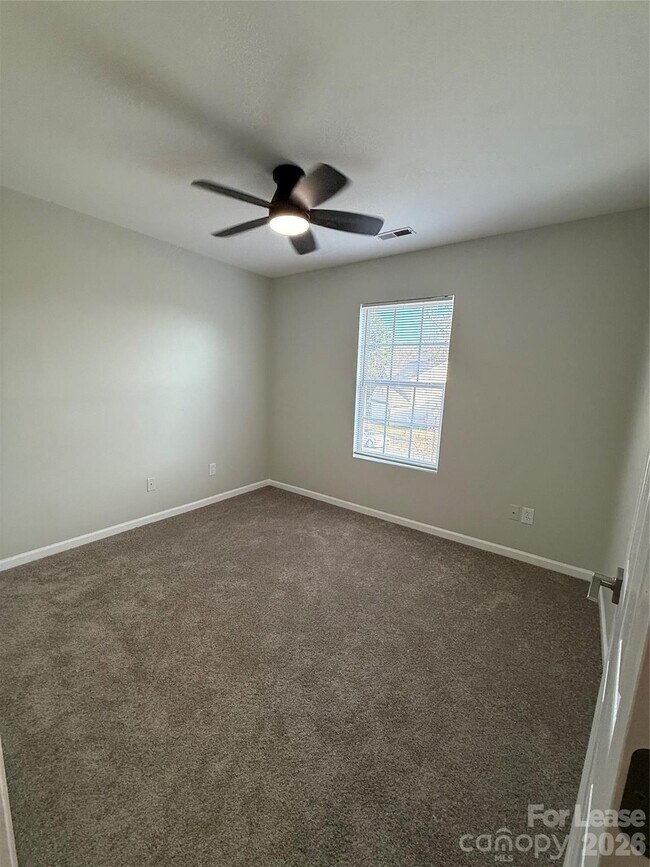 Building Photo - 7021 Sunman Rd