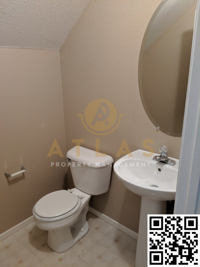 Beautiful Family Home in a Gated Community House Rental in Stockton, CA