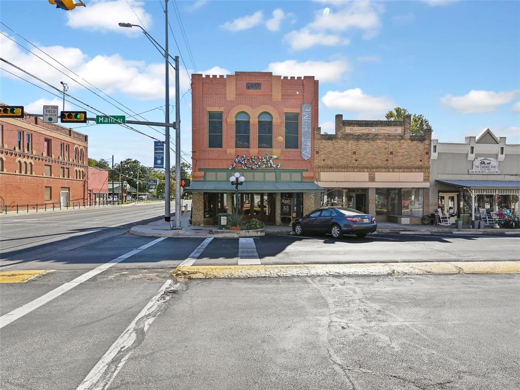 Foto principal - 218 Main St