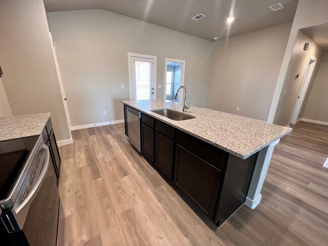Building Photo - Newer Construction in Upland Crossing