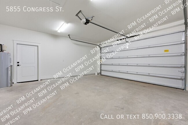 Foto del edificio - 5855 Congress St