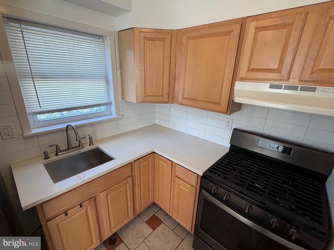 Building Photo - 12450 Knights Rd