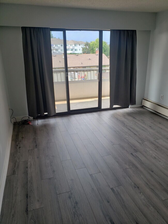 Photo du bâtiment - 9477-9477 Cook St