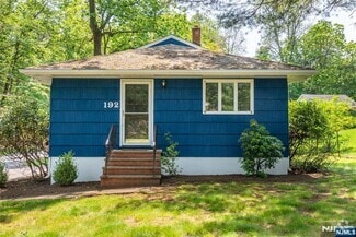Building Photo - 192 Woodland Ave