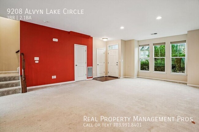 Foto del edificio - 9208 Alvyn Lake Cir