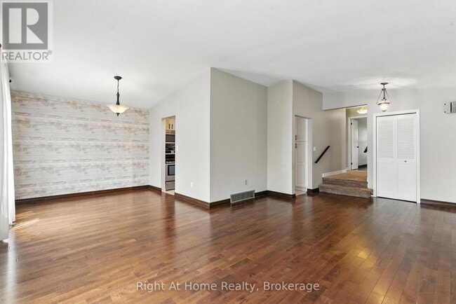 Building Photo - 127 Flynn St