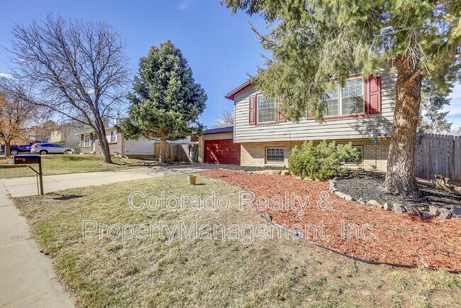 Building Photo - 2533 S Crystal St