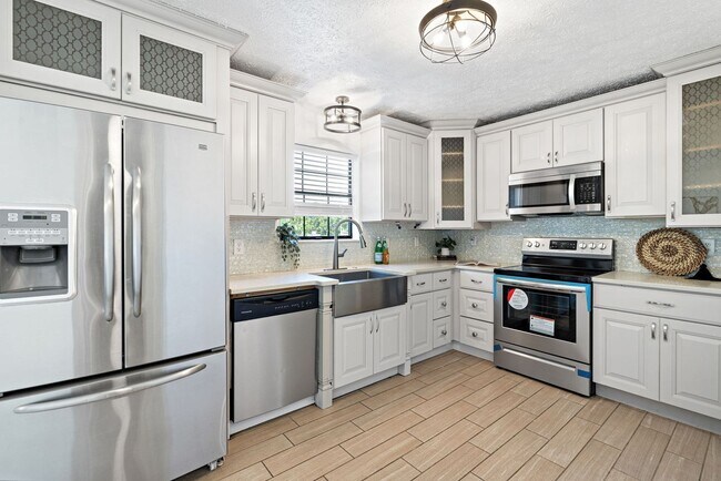 Foto del edificio - Fully renovated condo in Hendersonville