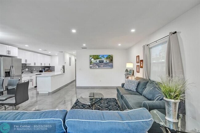 Foto del edificio - 909 SW 16th St