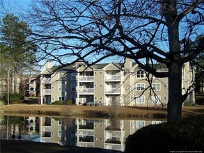 Building Photo - 661 Bartons Landing Pl