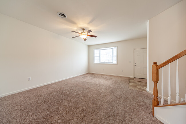 Entry and Living Room - WOODSTOCK MEWS