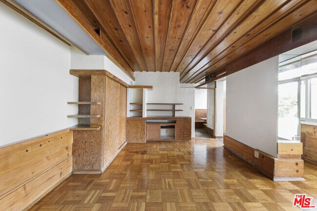 Foto del edificio - 1807 1/2 Edgecliffe Dr