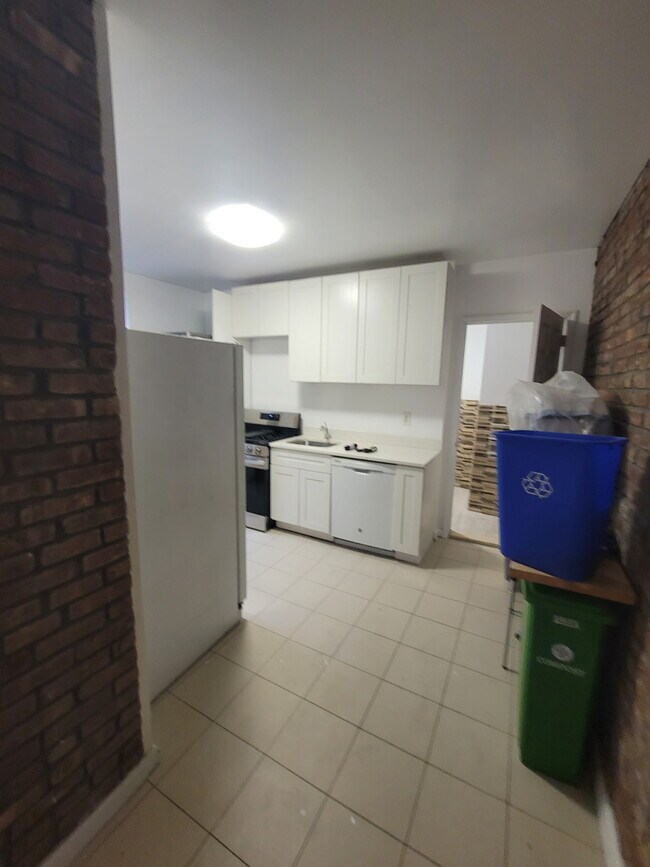 Foto del edificio - 2126 Newtown Ave
