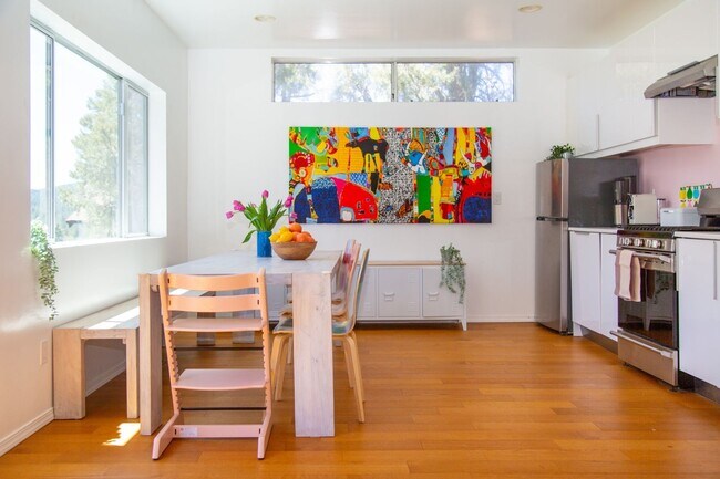 Foto del edificio - 2235 Ironwood Dr