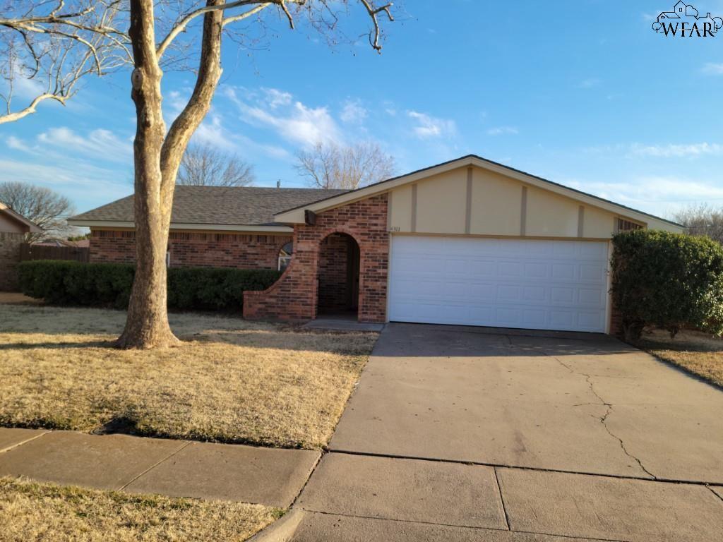 Primary Photo - 4311 Wrangler Dr
