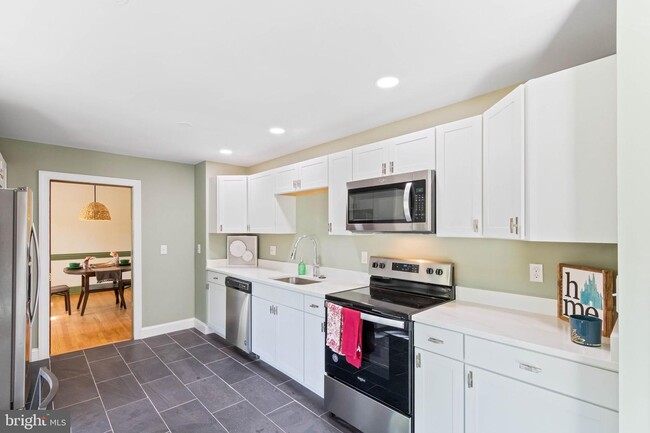 Building Photo - 306 Braehead Dr