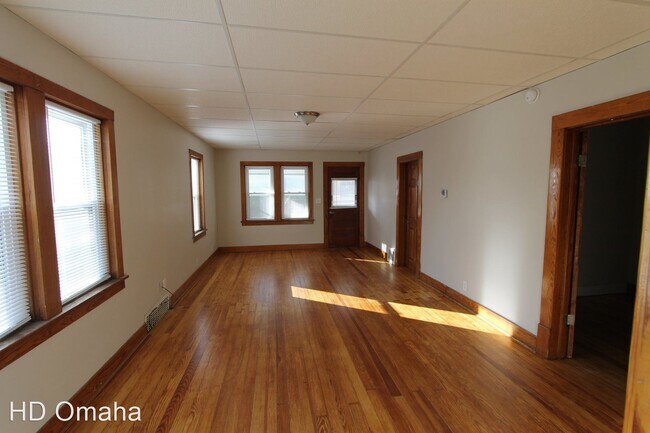 Building Photo - 3 br, 1 bath House - 2922 Oak St.