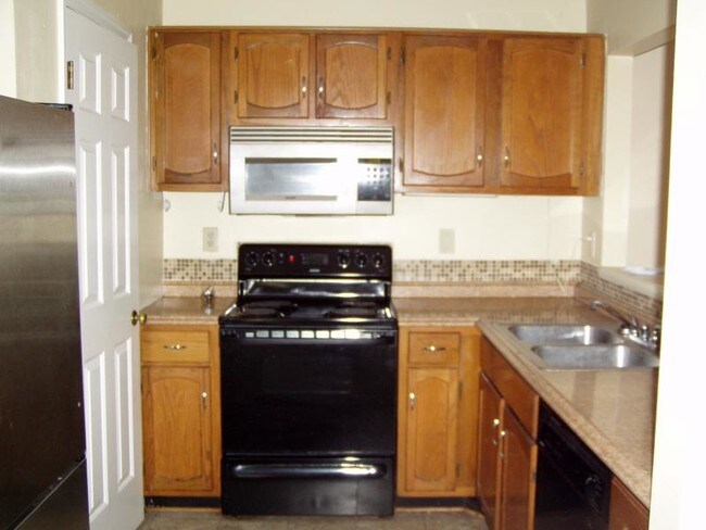 Foto del edificio - 5066 Laurel Glen Ct SE