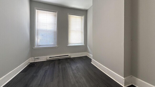 Foto del edificio - 2427 N Cleveland St