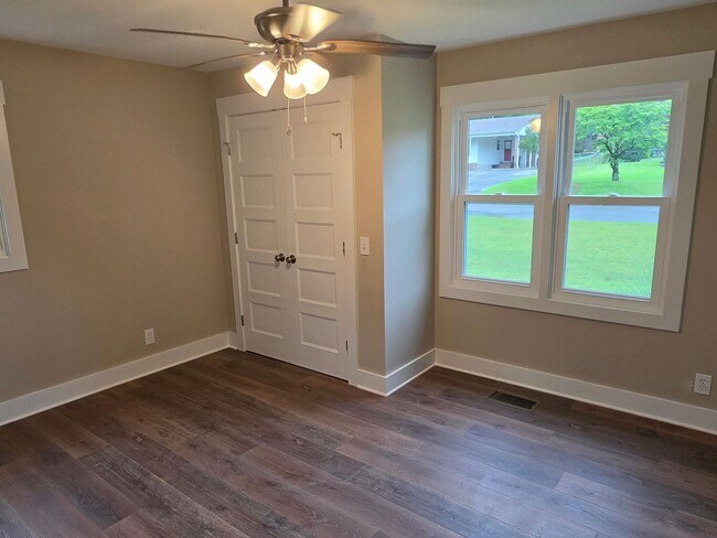 Foto del edificio - 3 Bedroom, 2 Bath home.