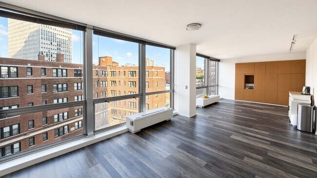 Foto del edificio - 2400 N Lakeview Ave