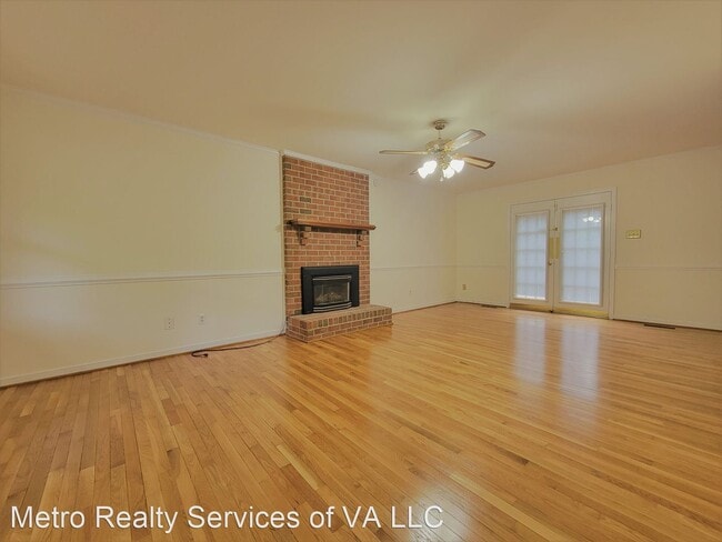 Building Photo - 3 br, 2.5 bath House - 15536 Pypers Pointe...