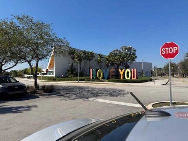 Foto del edificio - 1210 SW 118th Terrace
