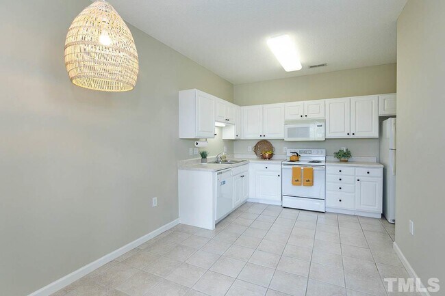 Building Photo - 2510 Friedland Pl