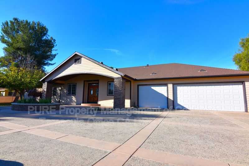 Foto principal - 30667 Old Windmill Rd
