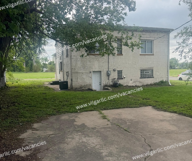Building Photo - 600 W 46th Ave