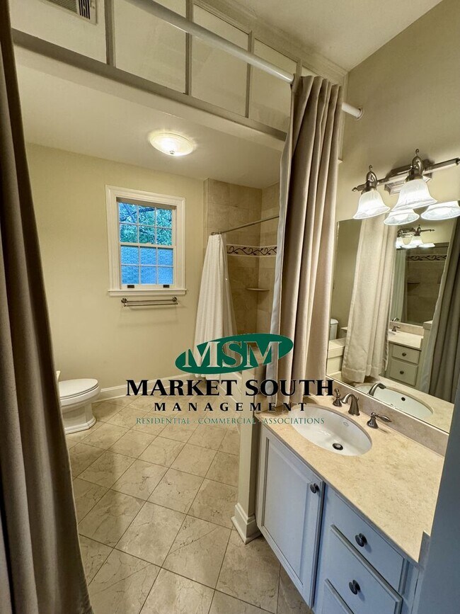 Foto del edificio - ARDSLEY PARK GEM- AVAILABLE NOW!  APPOINTM...