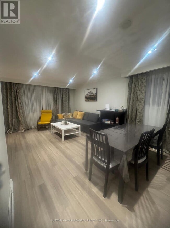 Photo du bâtiment - 357 Patricia Ave