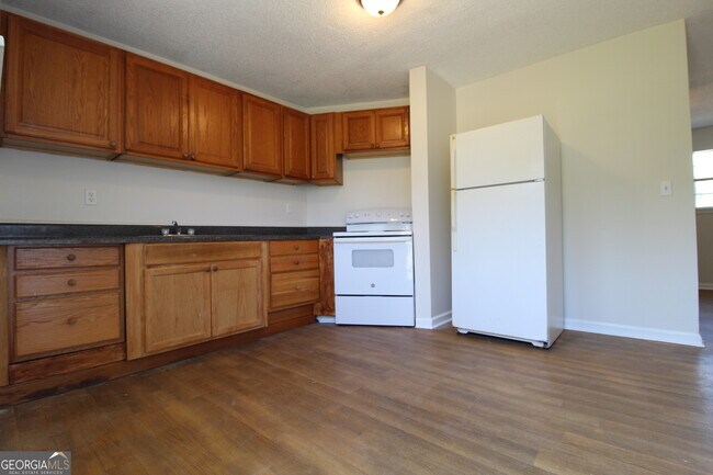 Foto del edificio - 157 Long Station Rd