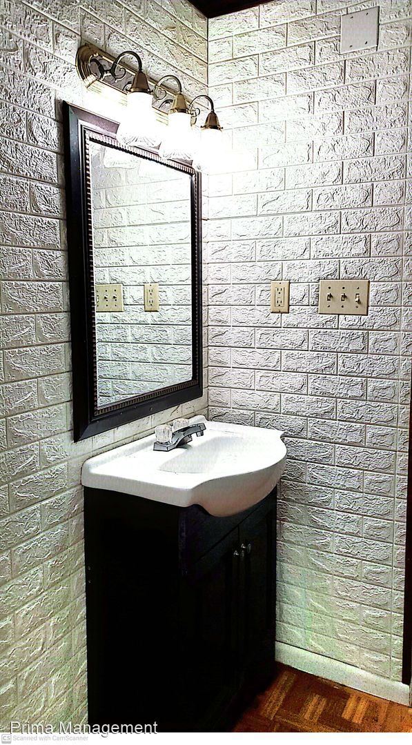 Foto del edificio - 3 br, 1 bath House - 126 Nassau St