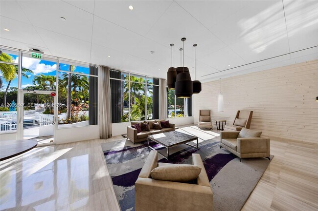 Foto del edificio - 100 Bayview Dr