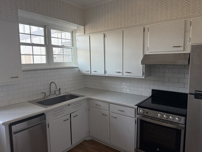 Foto del edificio - 3503 Hanover Ave