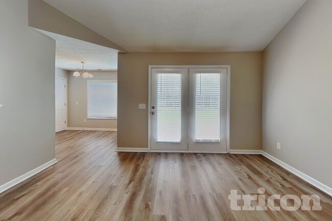 Building Photo - 212 Dorchester Dr