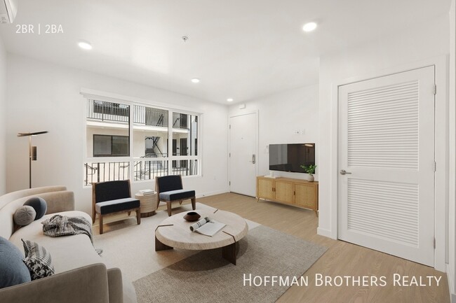 Building Photo - 847 S Sherbourne Dr