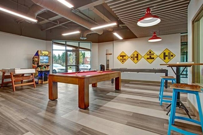 Building Photo - z-120125-Trax at DuPont Station Apartments