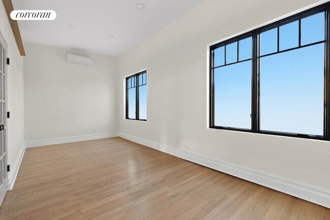 Building Photo - 47-18 11th St