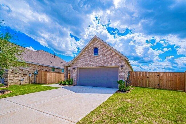 Building Photo - 6743 Iron Clover Dr